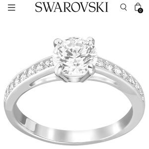 Swarovski Attract Round Ring